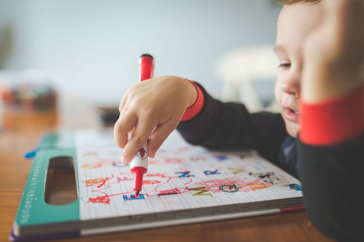 Os Benefícios da Expressão Artística no Desenvolvimento Infantil
